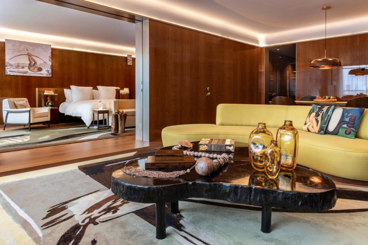 Hotel Rosewood San Paolo Esterno foto The living room of a suite at the Mandarin Oriental