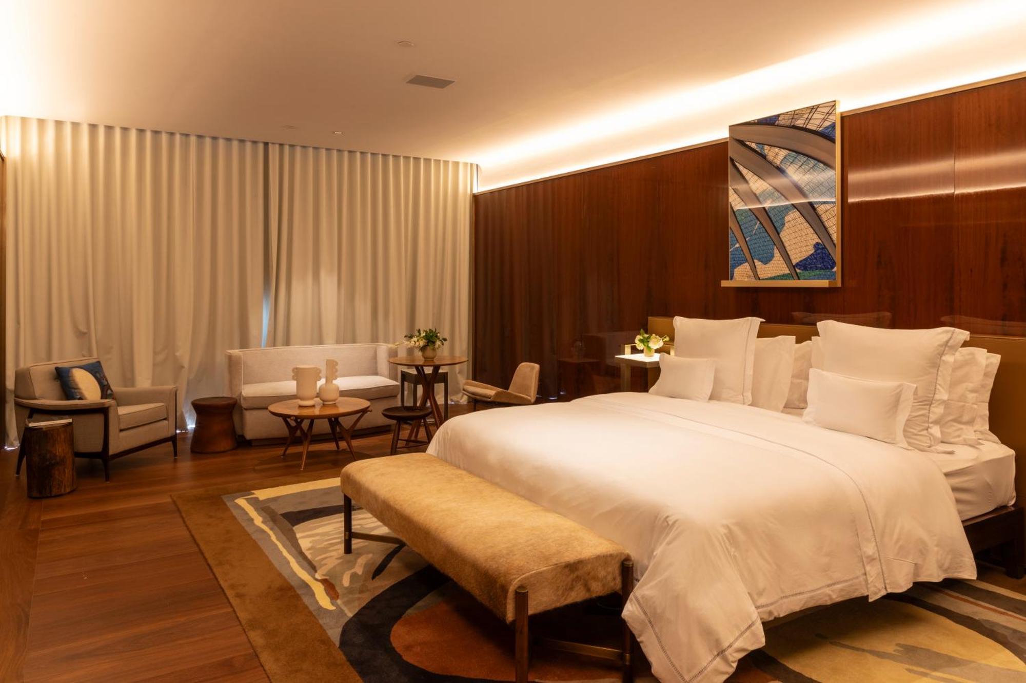 Hotel Rosewood San Paolo Esterno foto A bedroom at the Four Seasons Hotel