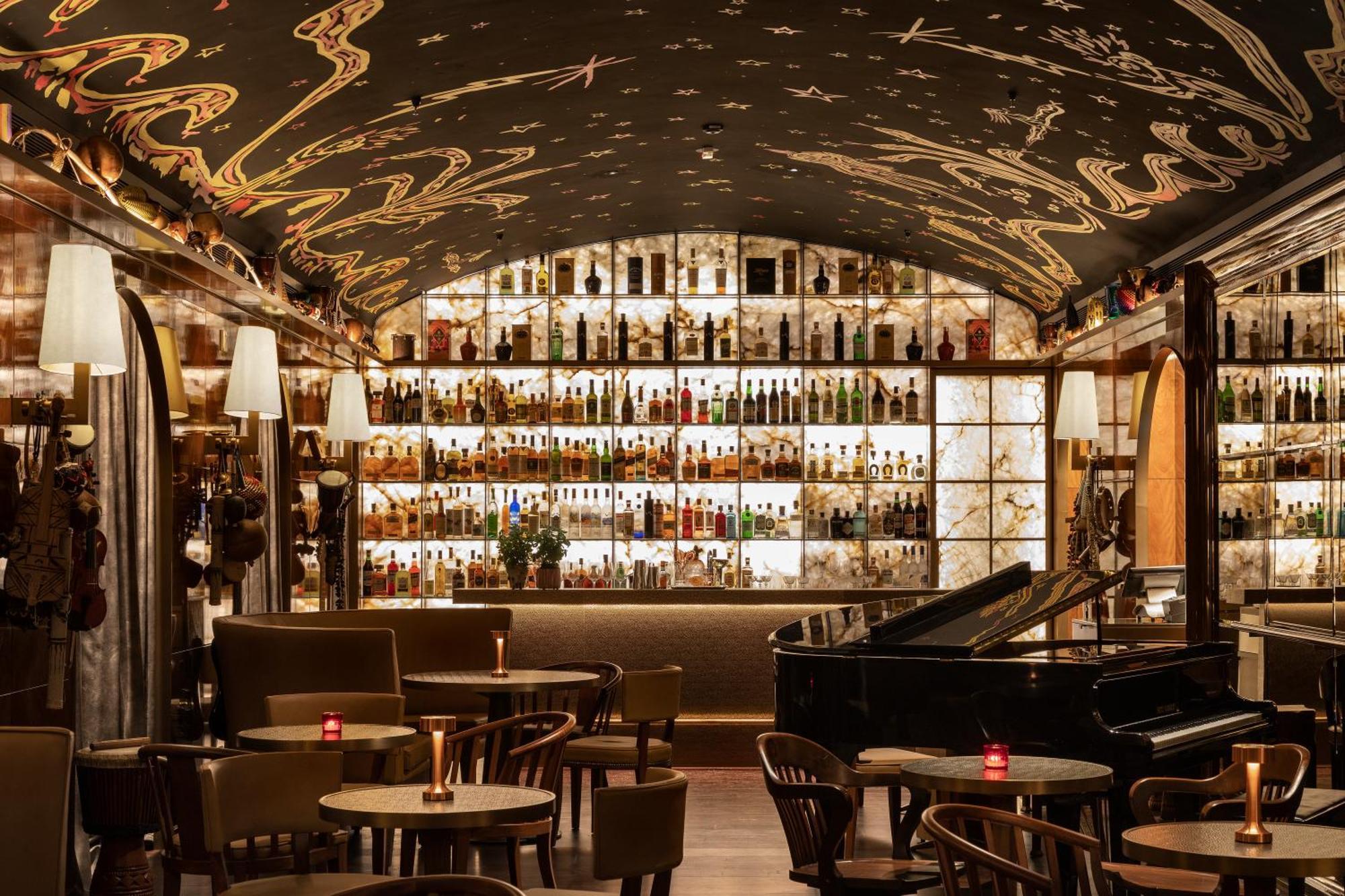 Hotel Rosewood San Paolo Esterno foto The bar at the London Edition