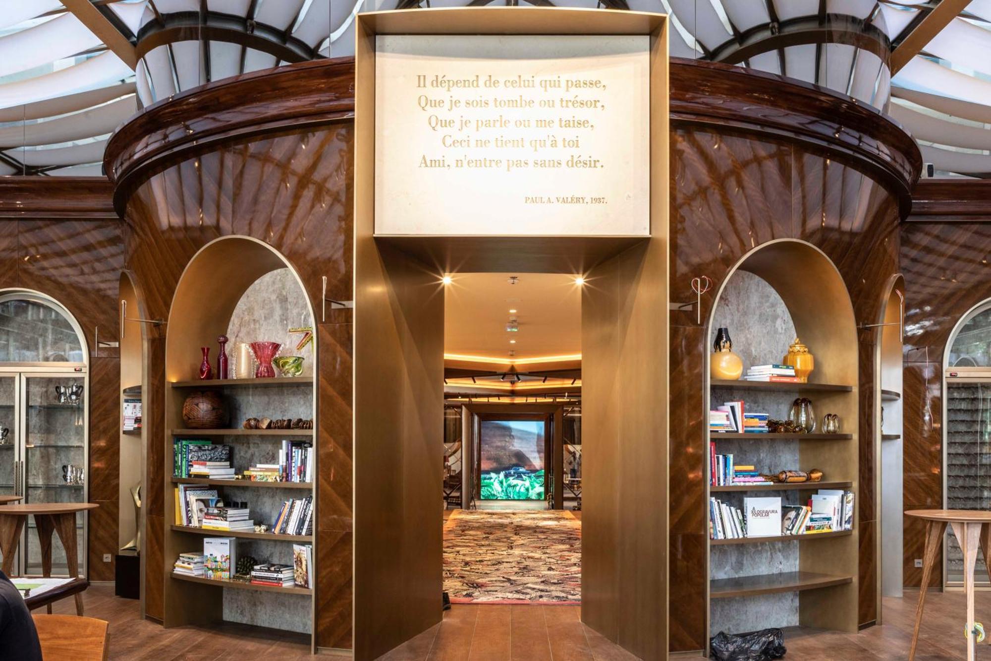 Hotel Rosewood San Paolo Esterno foto Library on board