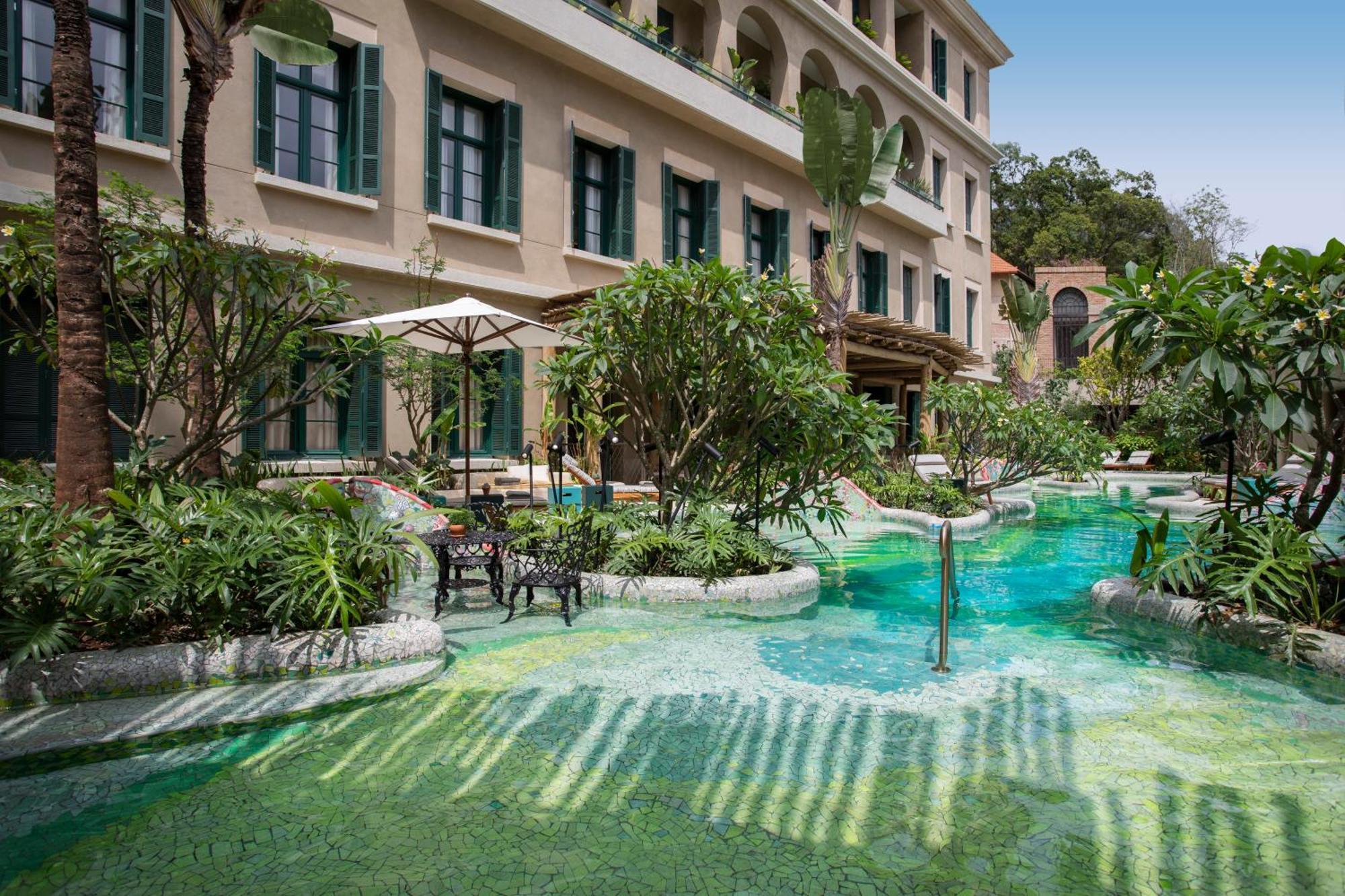Hotel Rosewood San Paolo Esterno foto The hotel's pool